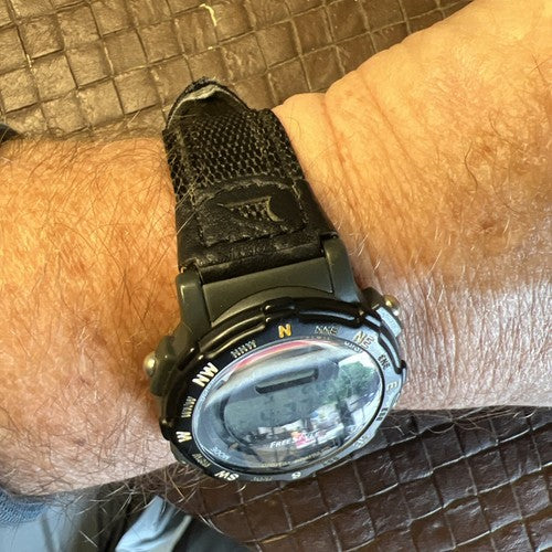 Men’s 90’s Freestyle Digital Compass Watch 910