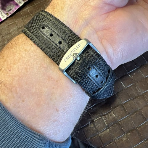 Men’s 90’s Freestyle Digital Compass Watch 910