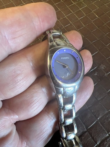 Fossil Kaleido Watch Women Silver Tone Purple Dial Round New Battery 6.5" 23mm