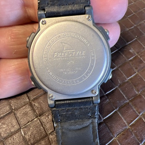 Men’s 90’s Freestyle Digital Compass Watch 910