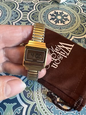 Vintage Timex Q Digital Watch Women Gold Tone T Cell LCD New Battery B8
