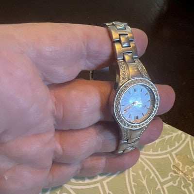Fossil Blue AM-4026 Rhinestone Faceted Crystal Mother Of Pearl Face 10 ATM Watch