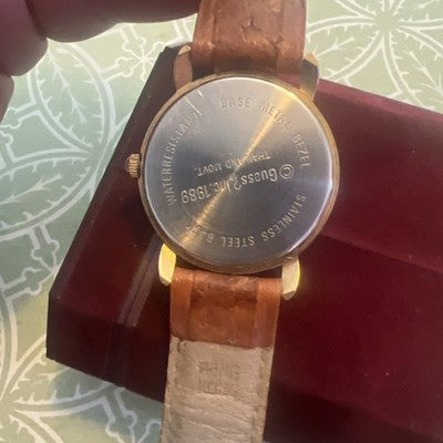 Guess 1989 Women White Dial Brown Leather Strap 34mm Quartz Ana Watch 7 1/2"