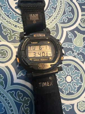 Hard to Find TIMEX Magnum 200 Diver Men’s Watch Functional. Rough Cosmetically