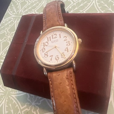 Guess 1989 Women White Dial Brown Leather Strap 34mm Quartz Ana Watch 7 1/2"