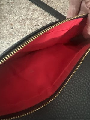 ADRIENNE VITTADINI- BLACK PEBBLED SHOULDER BAG-11”x8” Clean