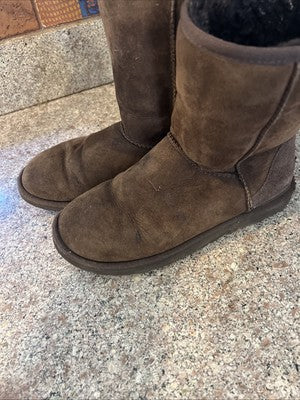 womens ugg boots size 8 brown