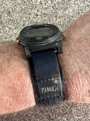Hard to Find TIMEX Magnum 200 Diver Men’s Watch Functional. Rough Cosmetically