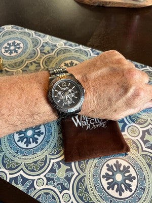 August Steiner Large Men’s Watch Full Links AS8088BK Excellent Condition B8