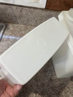 Tupperware Four Cereal Containers base 469-2 lid 470-2 flip cap 471-2