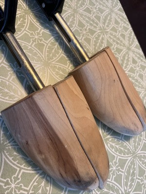 Vintage FLORSHEIM Wooden Adjustable Stretchers Shoe Trees EUC