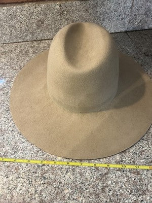 New ~ Gigi Pip Womens Wide Brim Fedora Hat Beige Australian Wool Felt  ~ Size 59