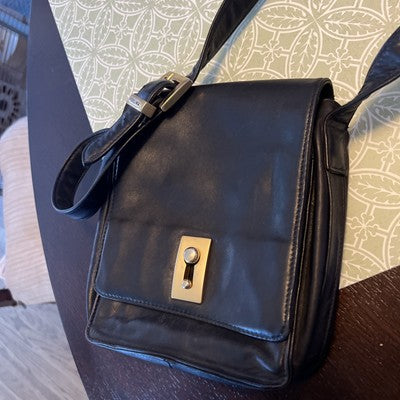 Vintage  Y2K Perlina New York Leather  Crossbody Bag Black