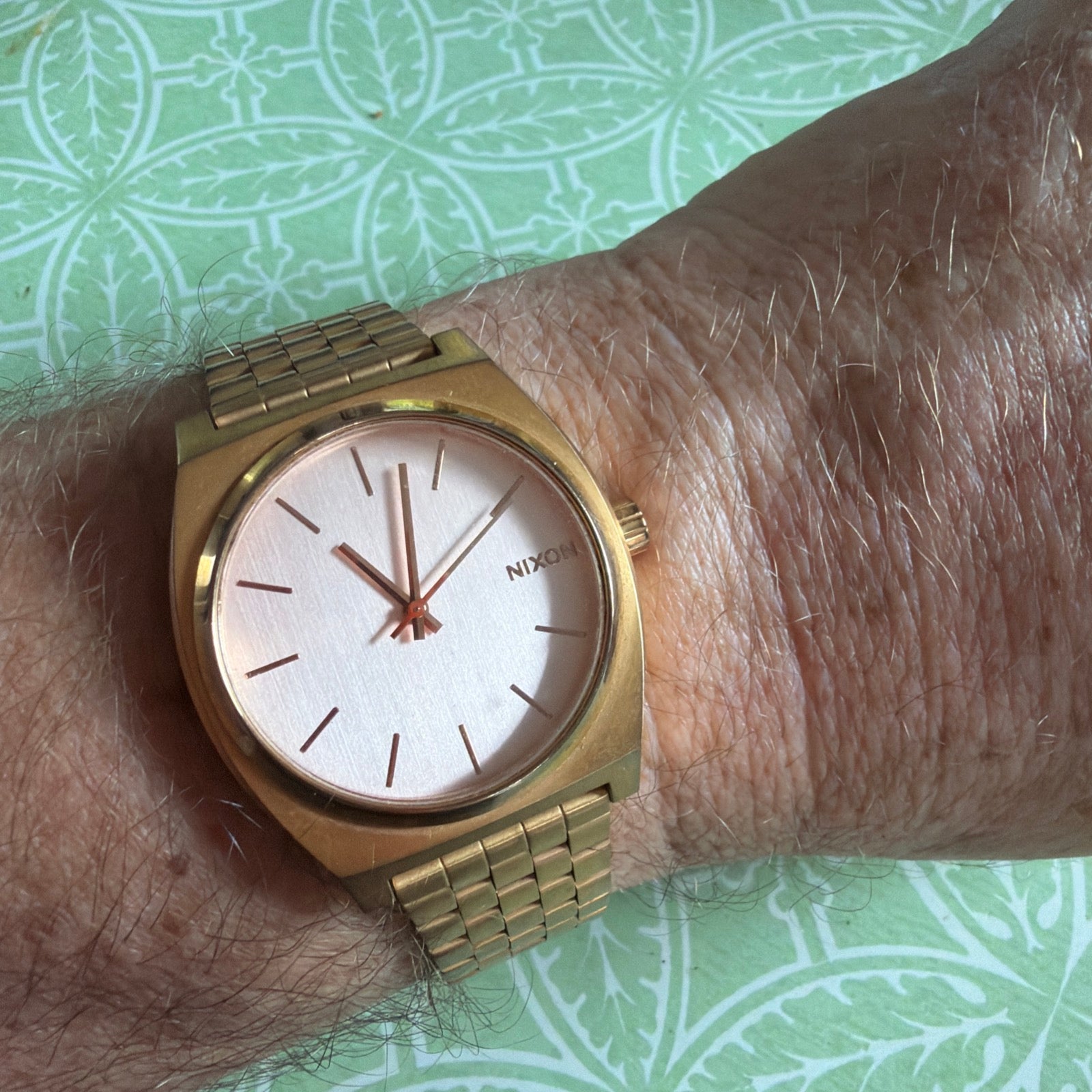 Nixon Timeteller gold tone champagne dial
