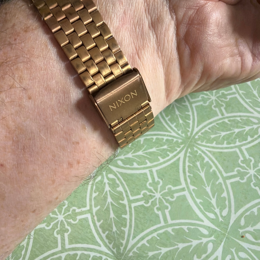 Nixon Timeteller gold tone champagne dial