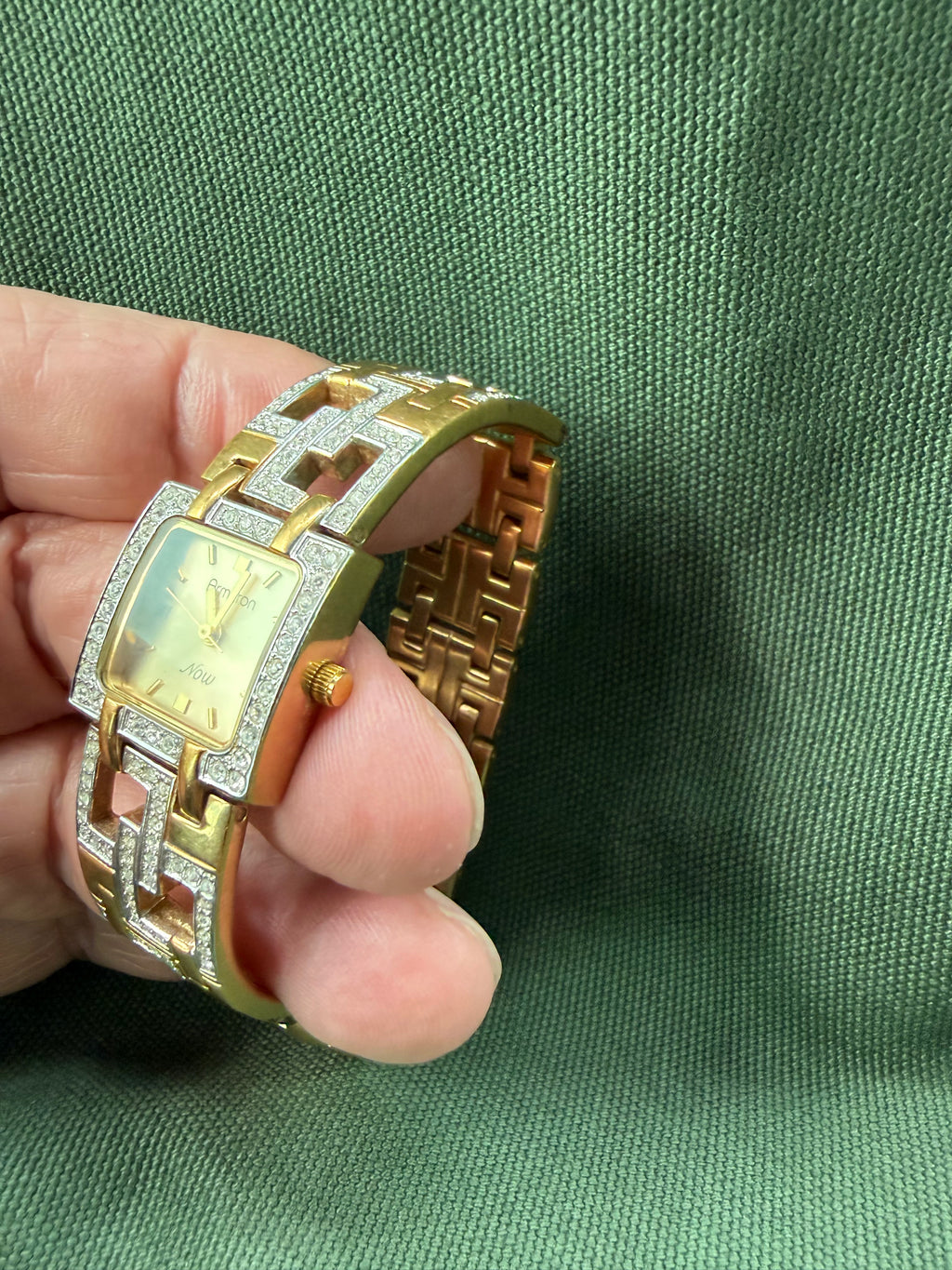 Vintage Ladies Armitron Gold Tone Crystal Accent Watch