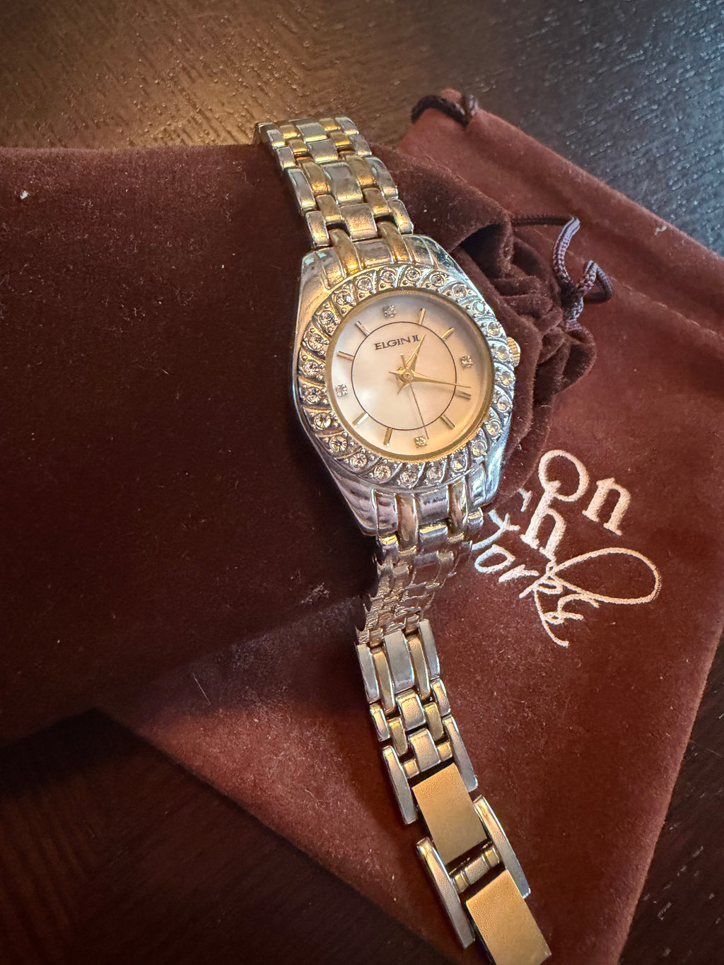 Vintage Elgin II Women’s Crystal Bezel Watch Mother of Pearl Dial Silver Tone Bracelet Quartz