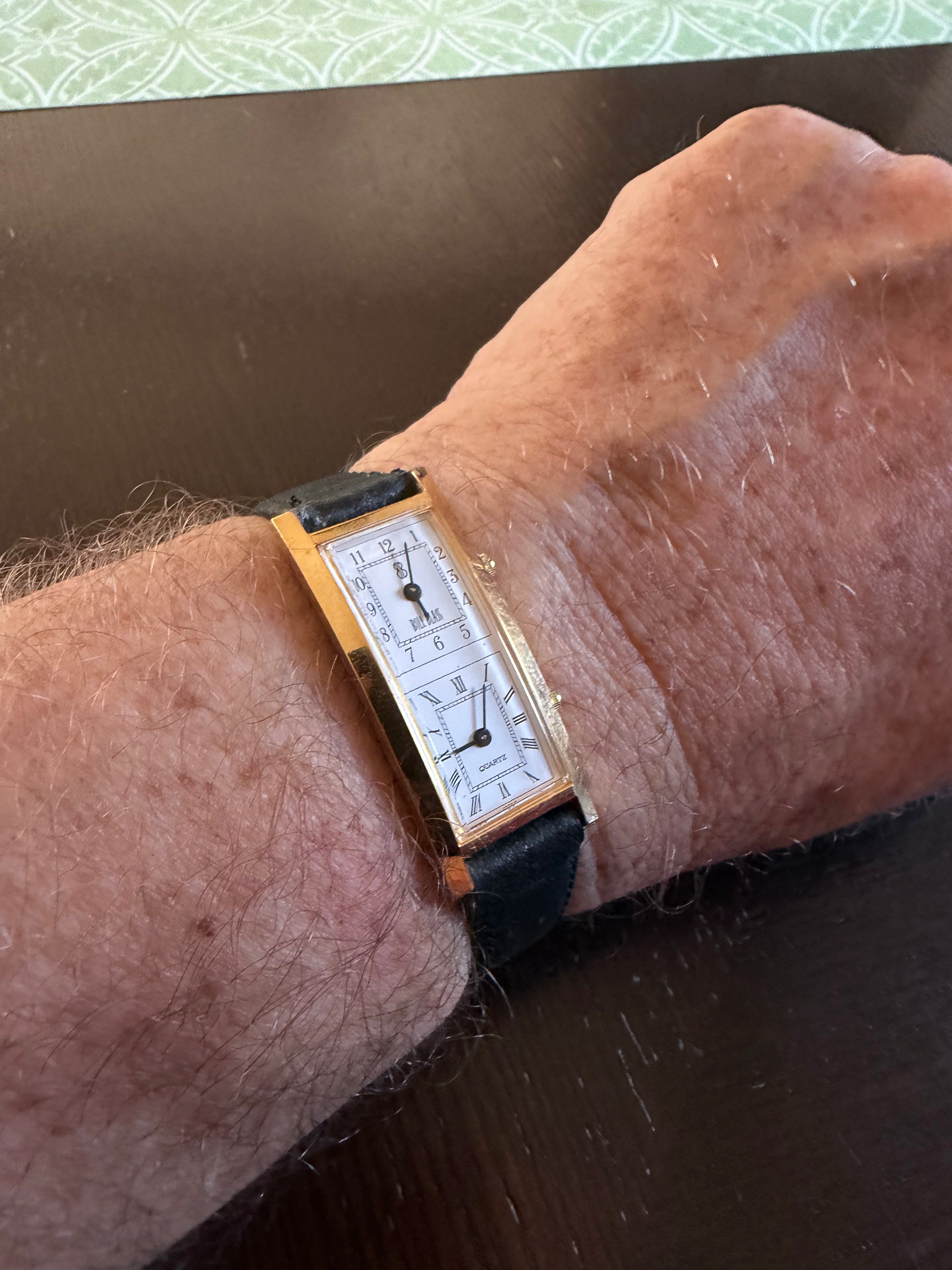 Vintage Bill Blass Dual Time Zone Quartz Tank Watch Gold Tone Rectangular Men’s Watch