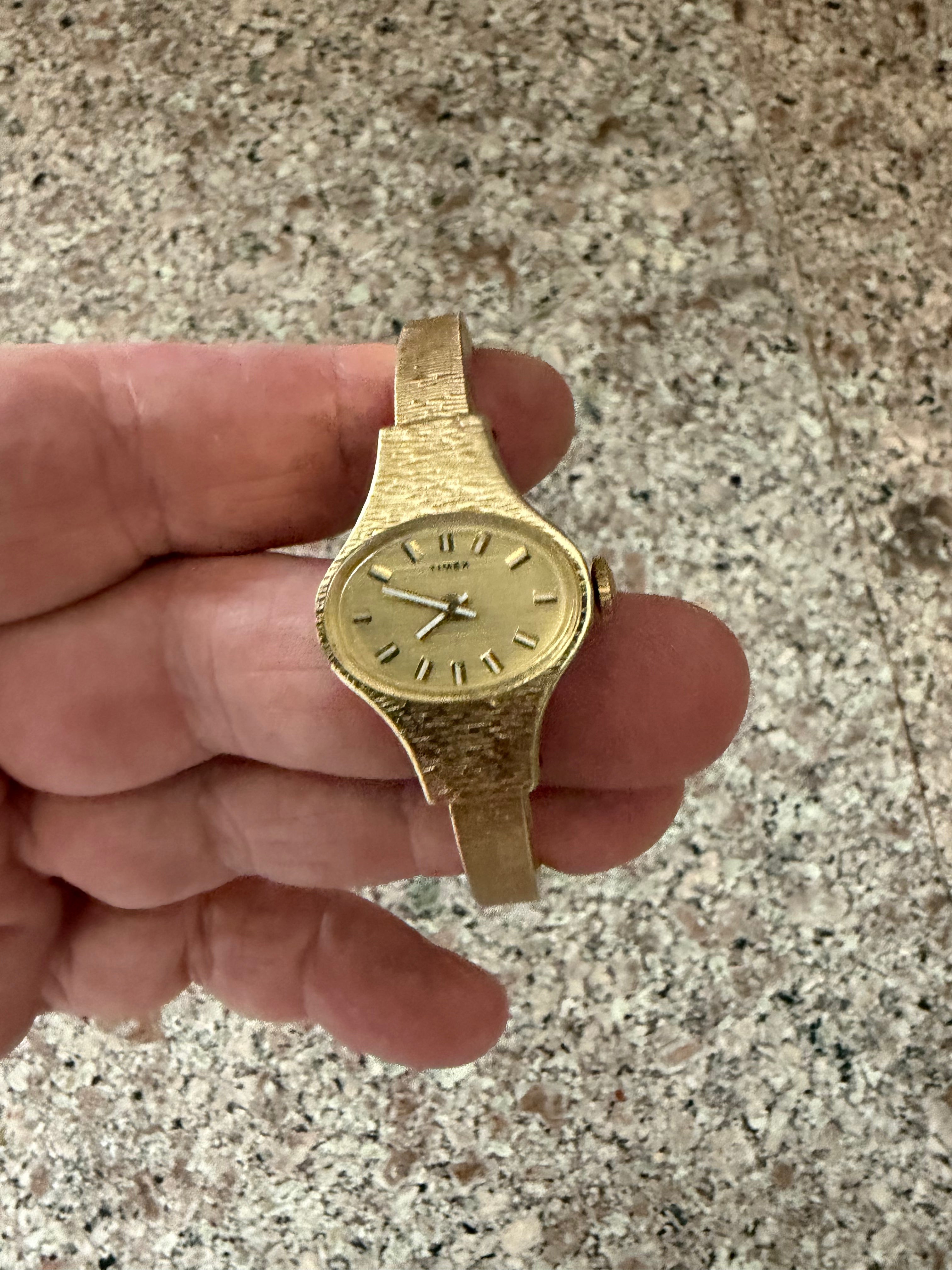Timex Vintage Women’s mechanical Gold Tone Bangle Watch Petite Dress Watch