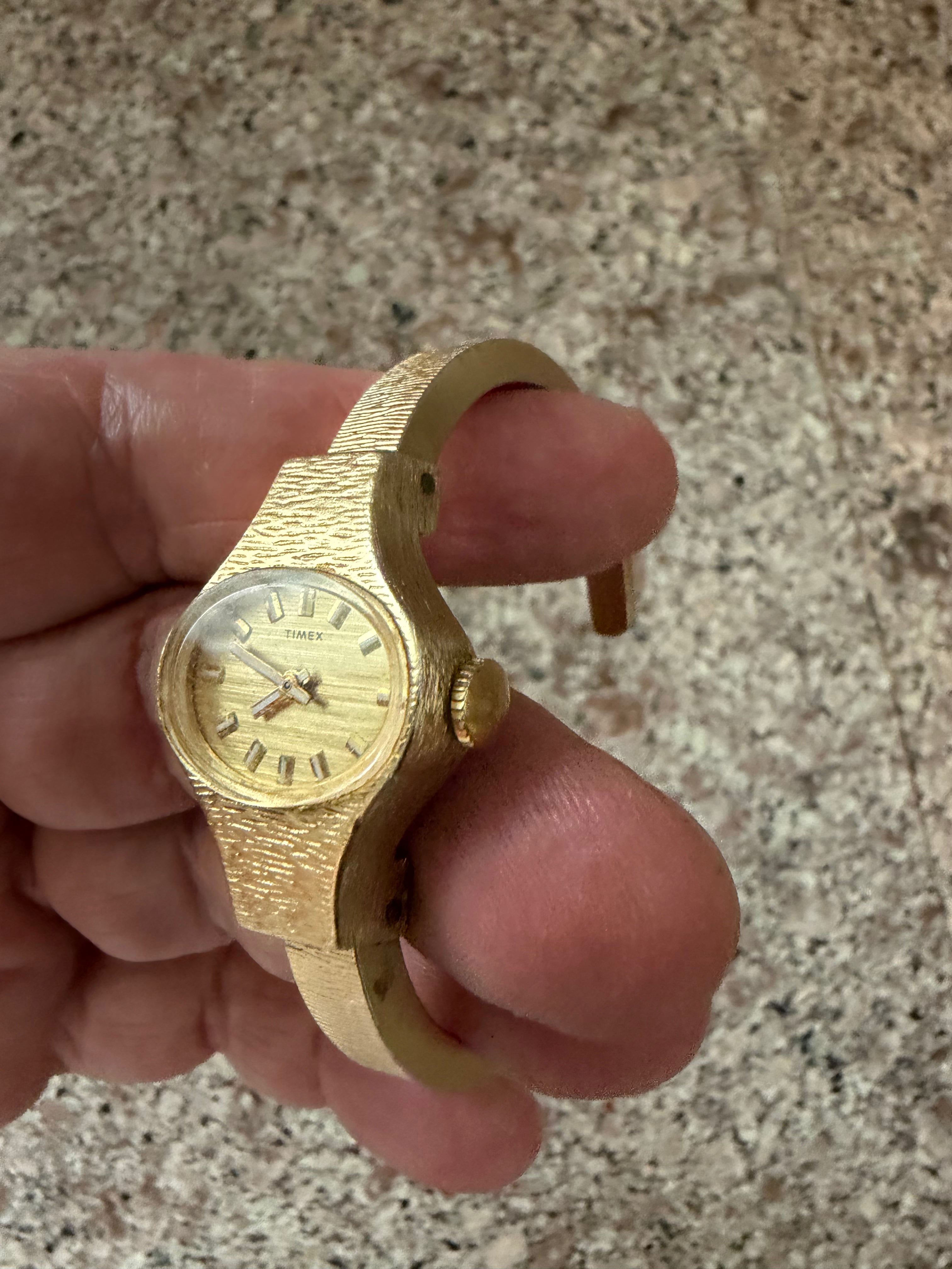 Timex Vintage Women’s mechanical Gold Tone Bangle Watch Petite Dress Watch