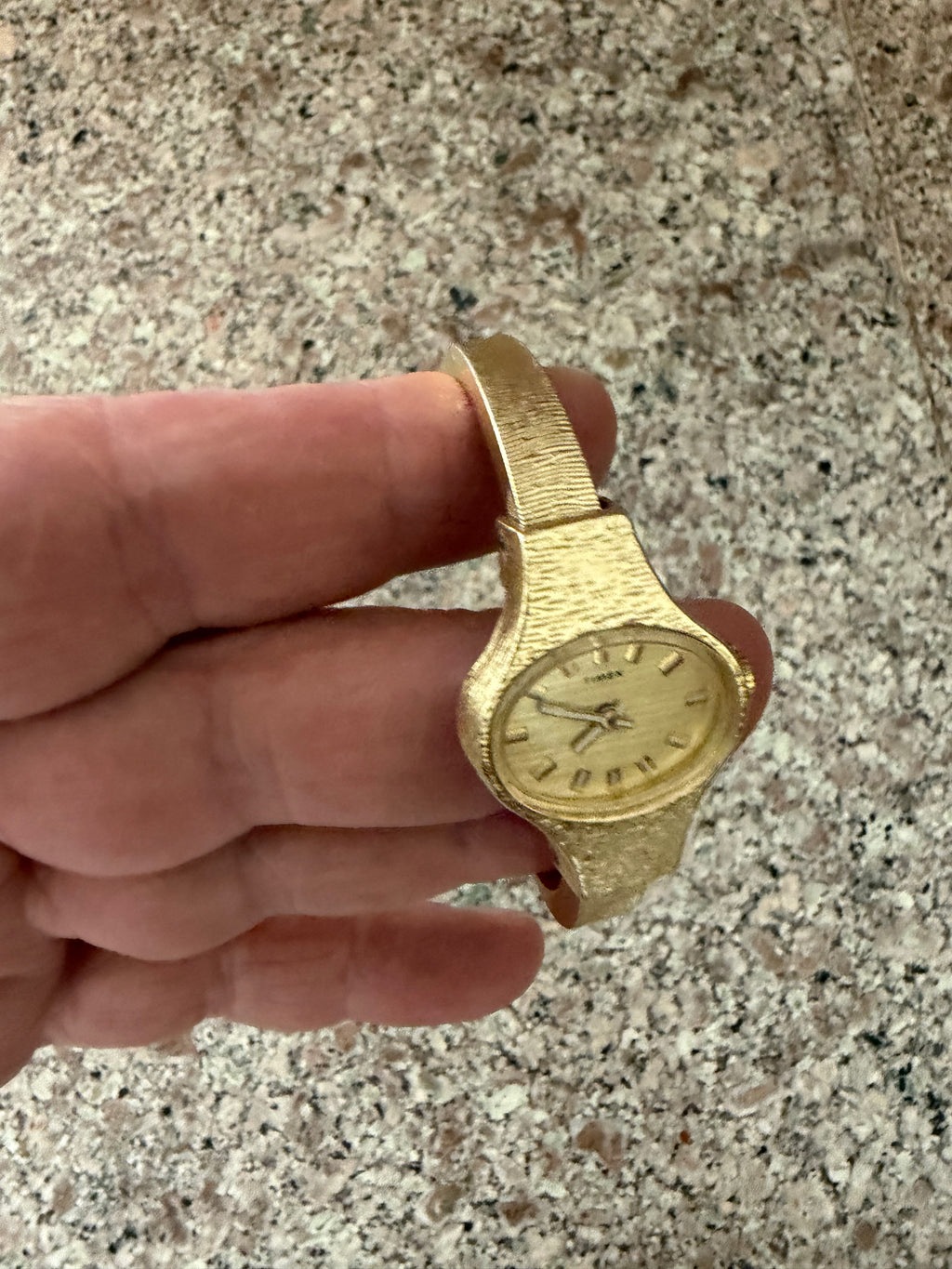 Timex Vintage Women’s mechanical Gold Tone Bangle Watch Petite Dress Watch