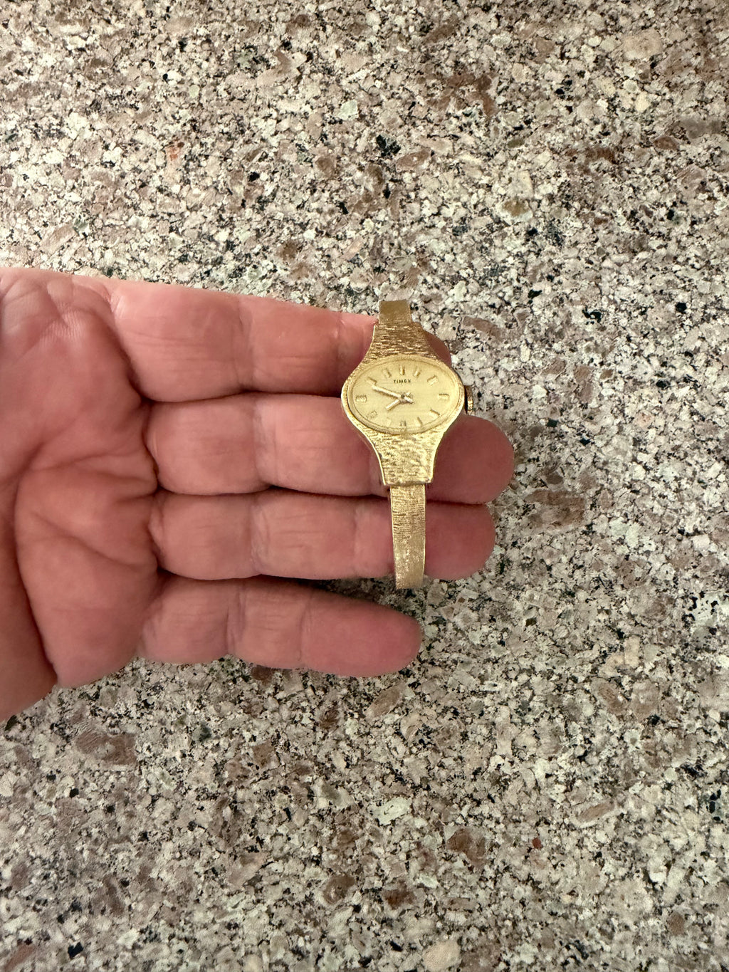 Timex Vintage Women’s mechanical Gold Tone Bangle Watch Petite Dress Watch