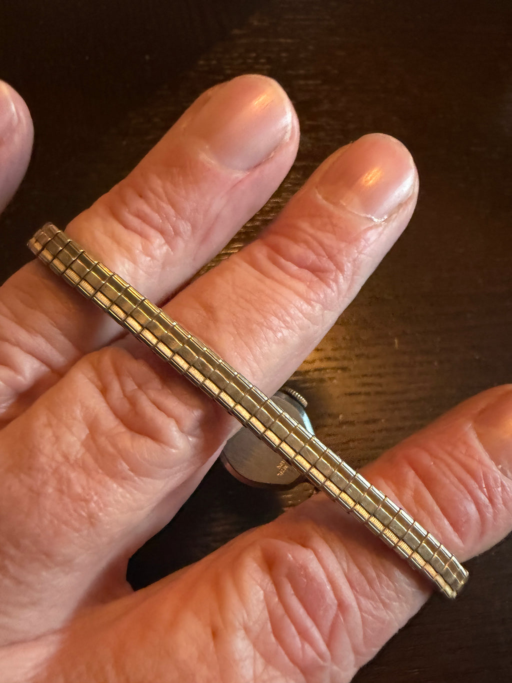 Vintage Waltham 17 Jewels Ladies Mechanical Wind Watch Gold Tone Expansion Bracelet