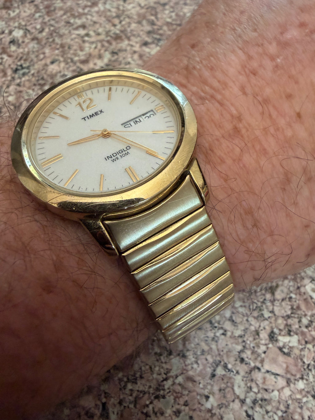 Vintage Timex Indiglo Day-Date Men’s Watch – Gold Tone White Dial New Battery