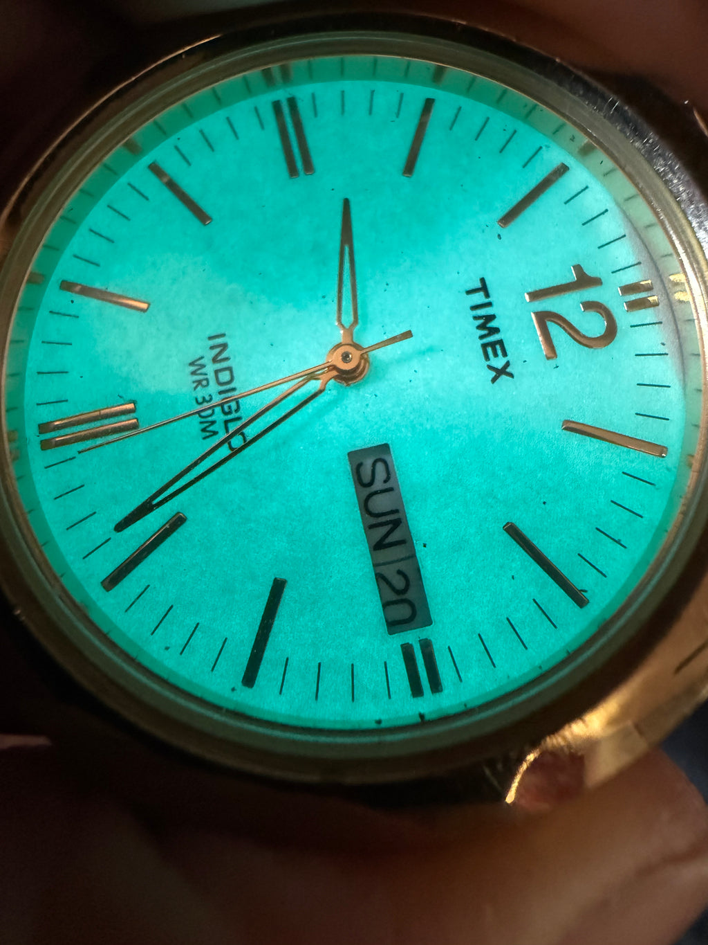 Vintage Timex Indiglo Day-Date Men’s Watch – Gold Tone White Dial New Battery