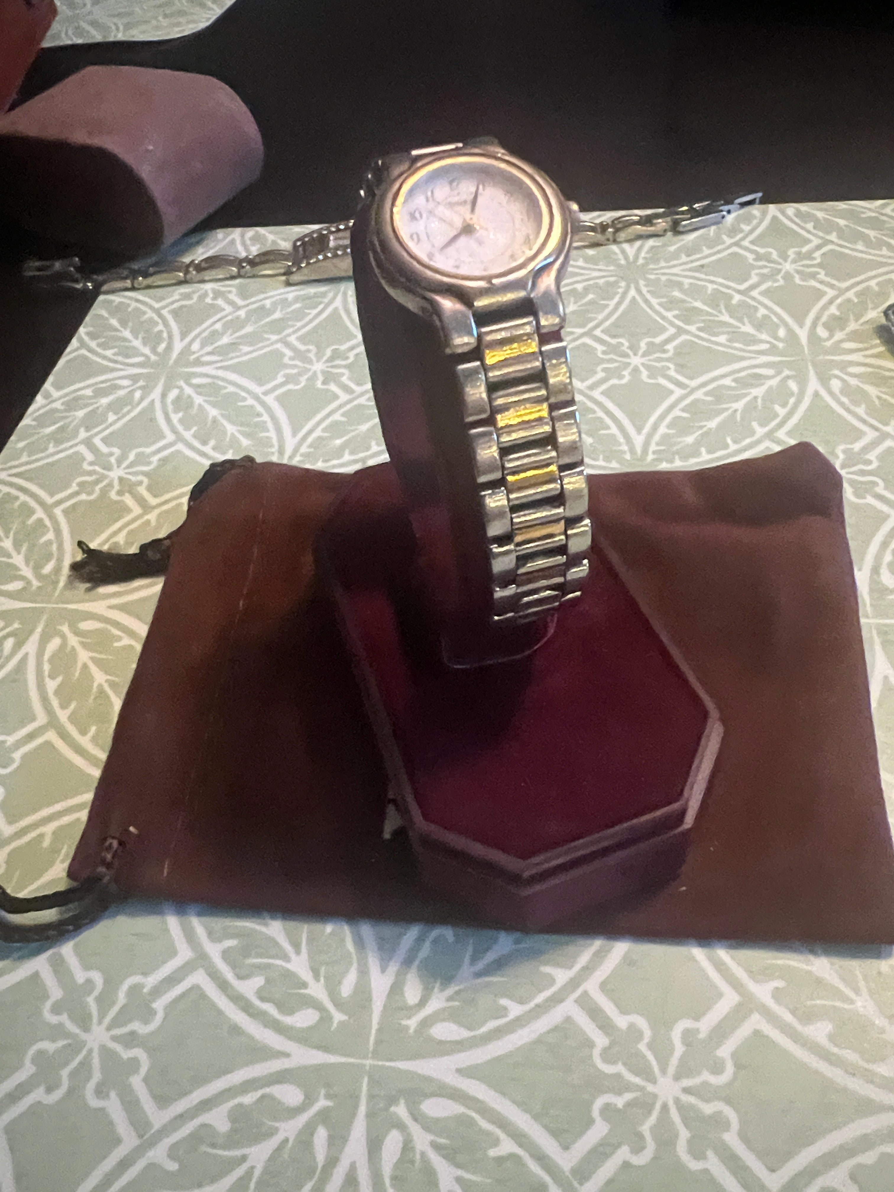 Ladies Seiko vintage dainty two-tone watch