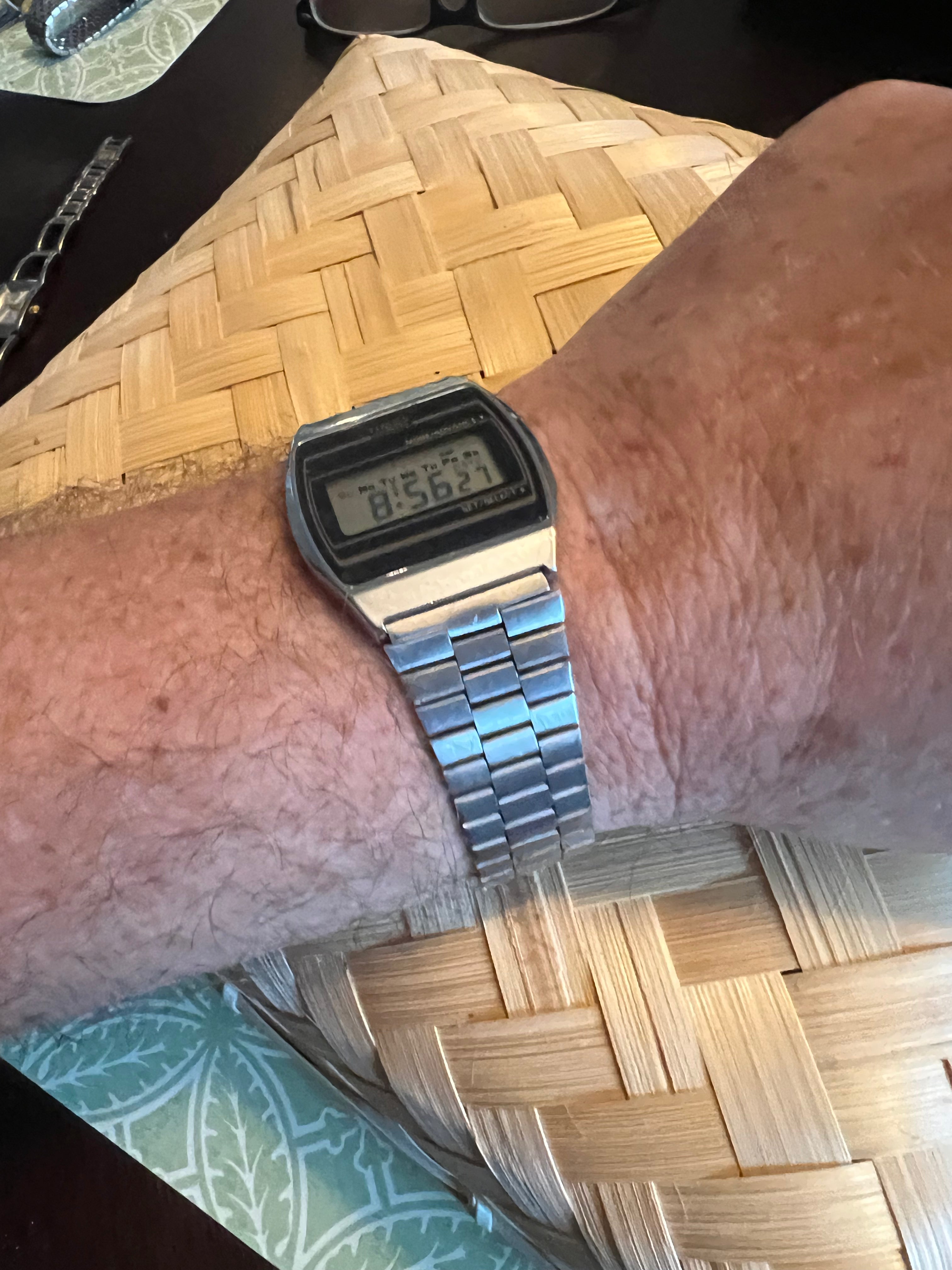 Vintage Men’s Timex K-cell silver tone new battery works perfectly