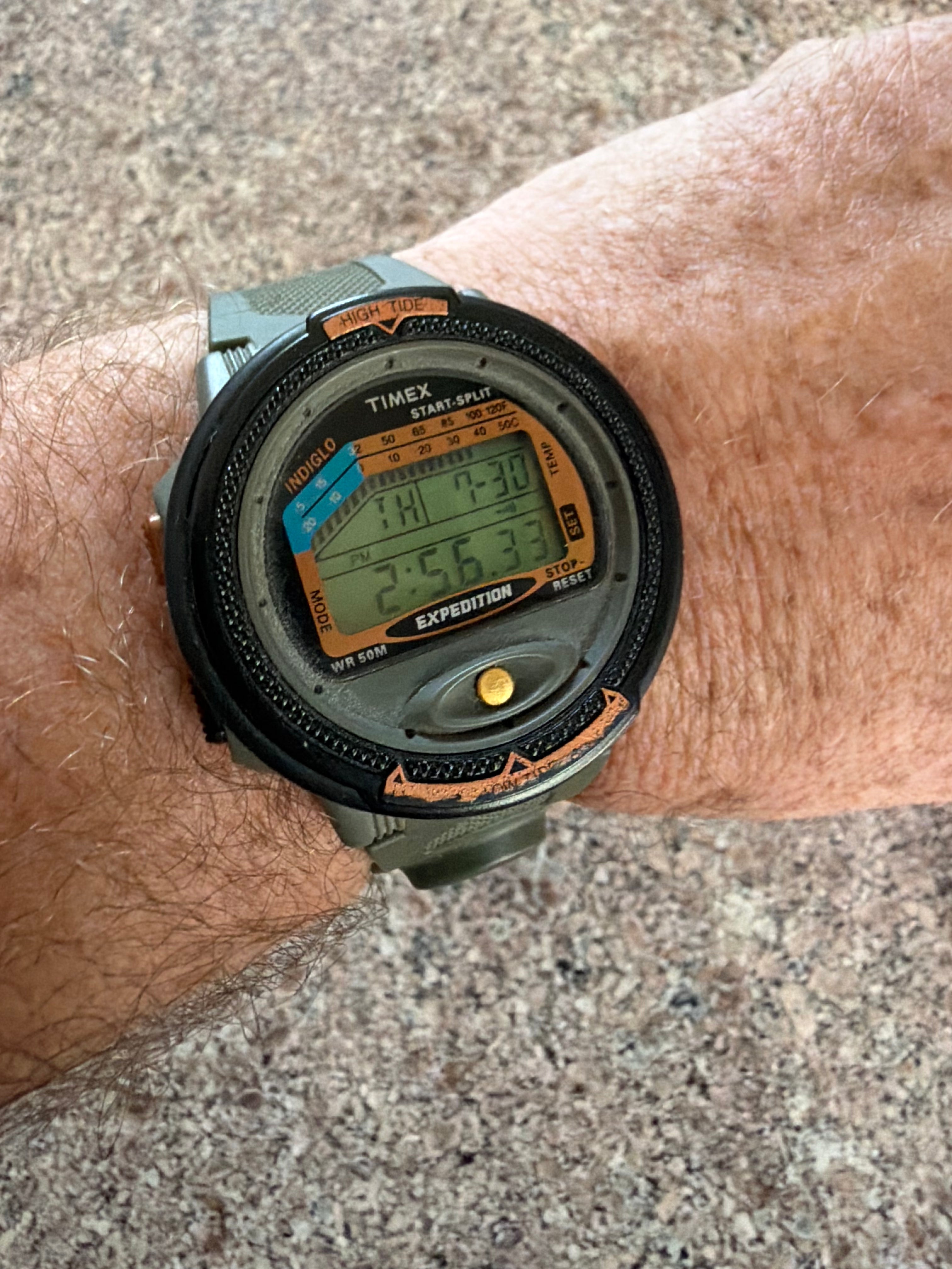 Vintage & Rare timex expedition "weather" indiglo digital watch M747 2