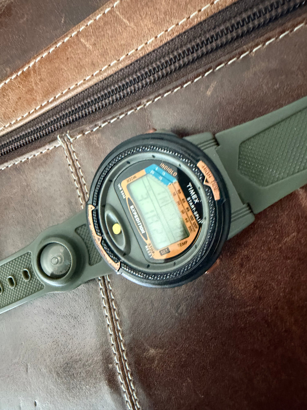 Vintage & Rare timex expedition "weather" indiglo digital watch M747 2
