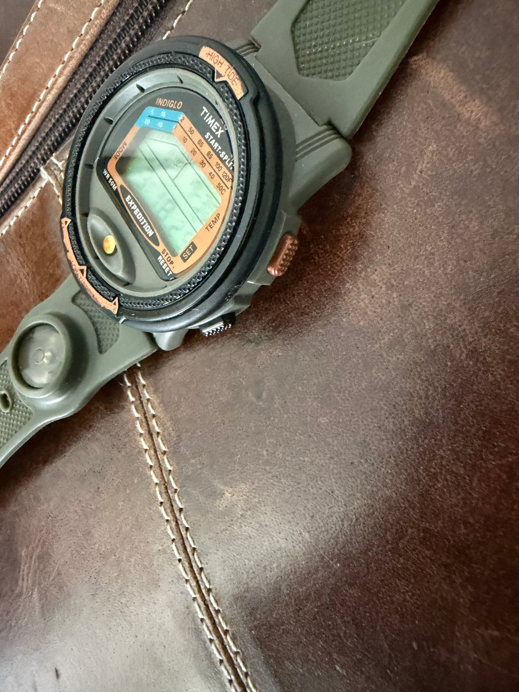 Vintage & Rare timex expedition "weather" indiglo digital watch M747 2