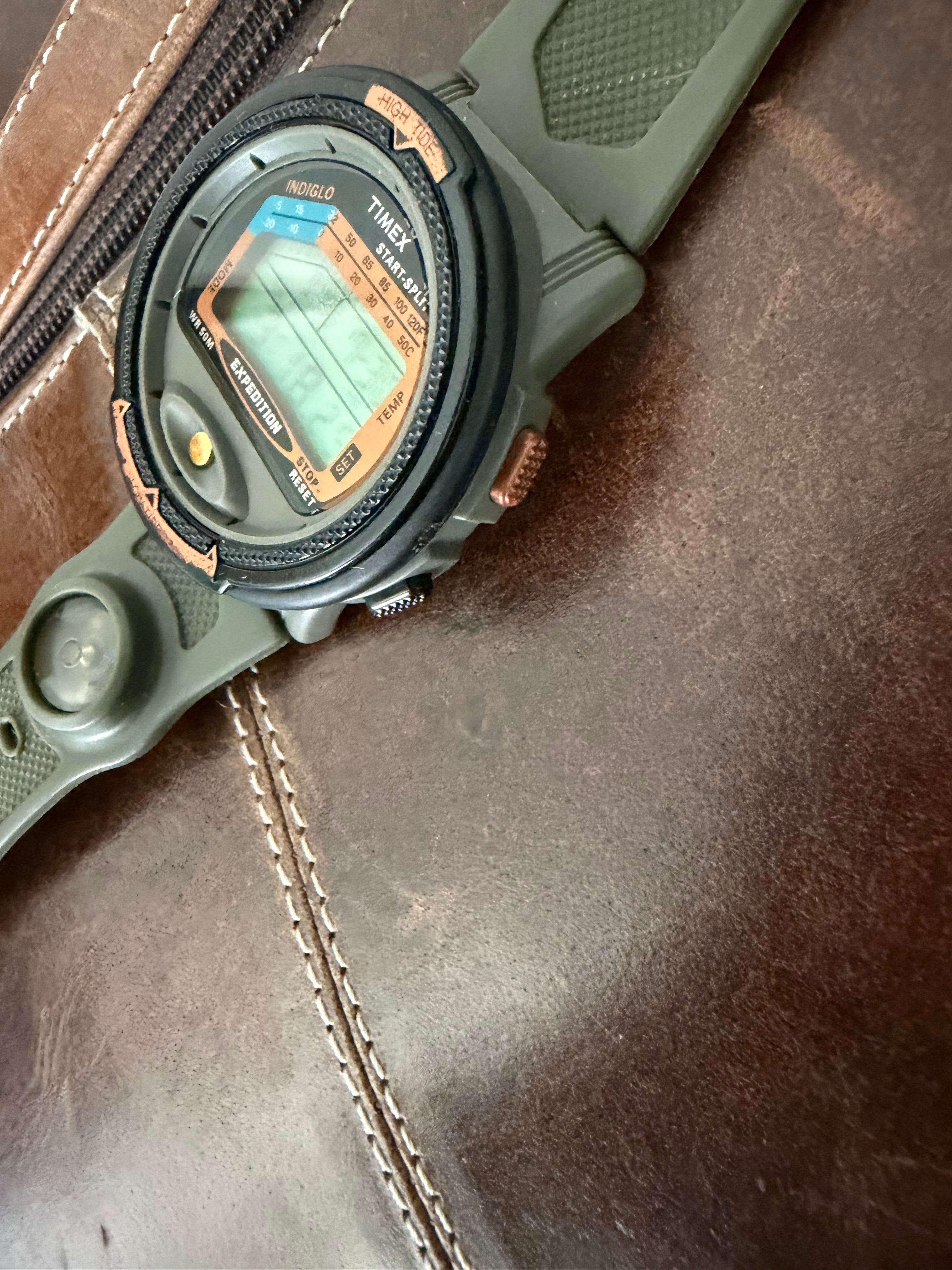 Vintage & Rare timex expedition "weather" indiglo digital watch M747 2