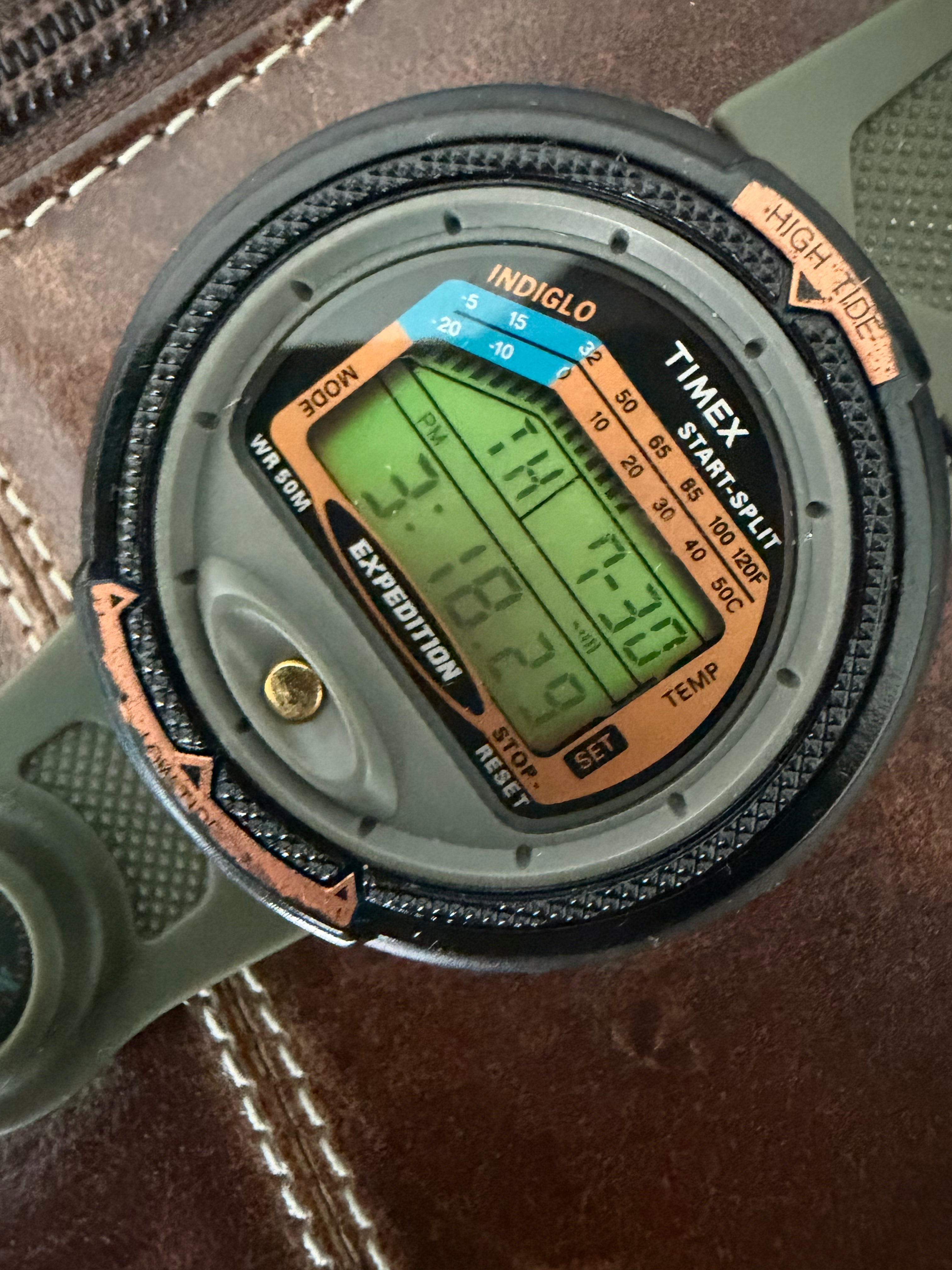 Vintage & Rare timex expedition "weather" indiglo digital watch M747 2