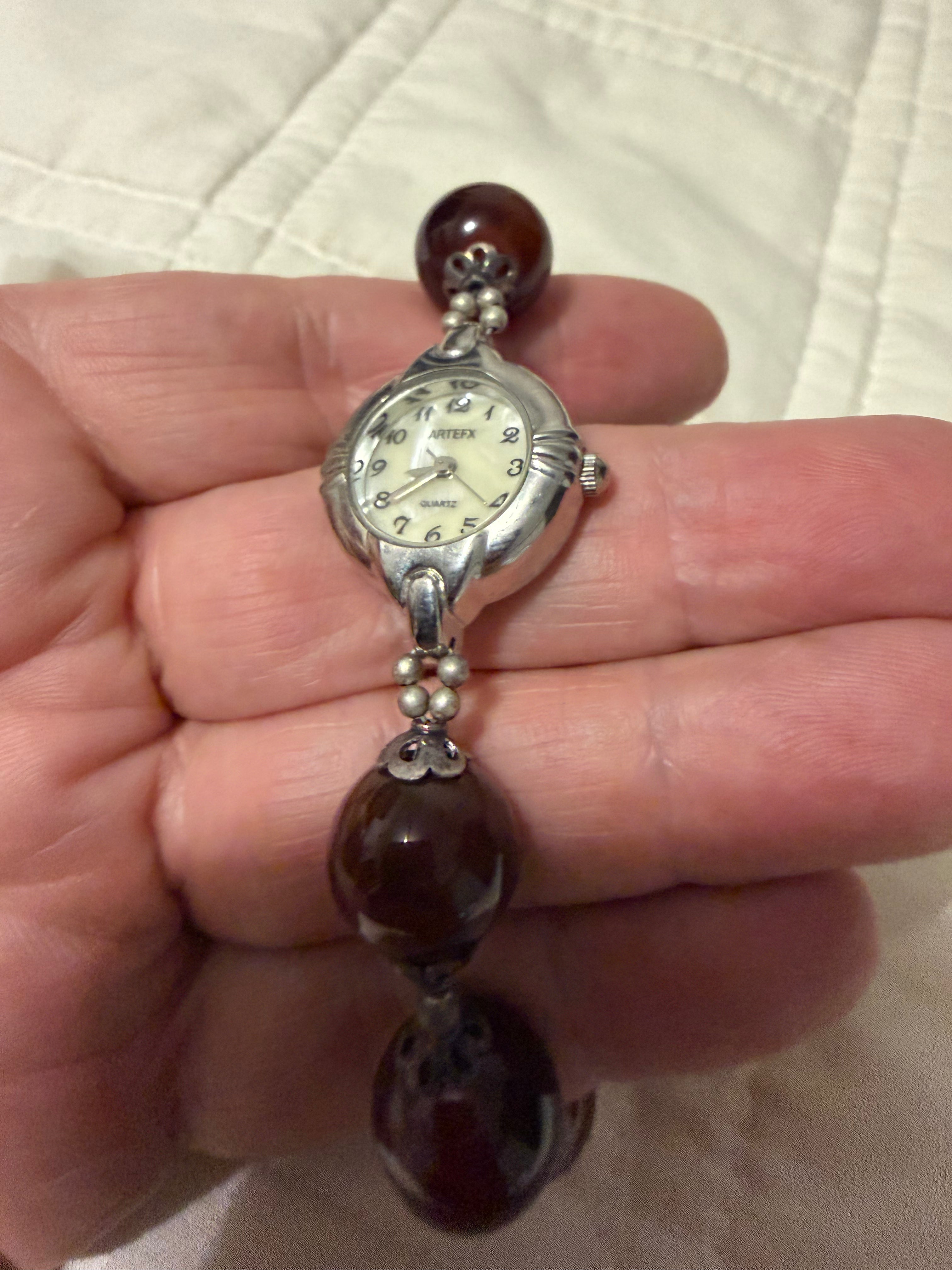Vintage ladies Artex agate beaded watch