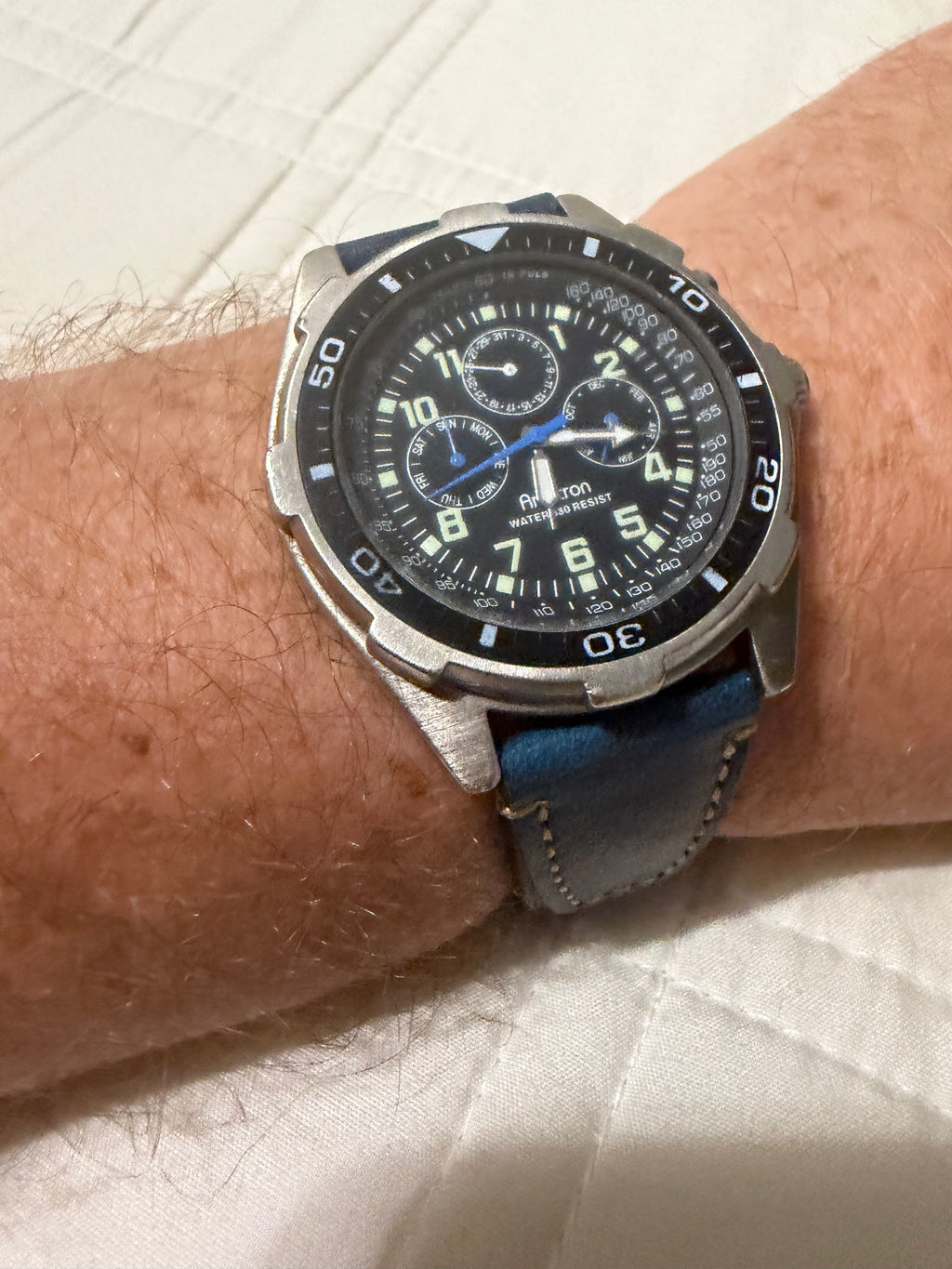Vintage Armitron men’s chronograph diver. Stunning blue strap