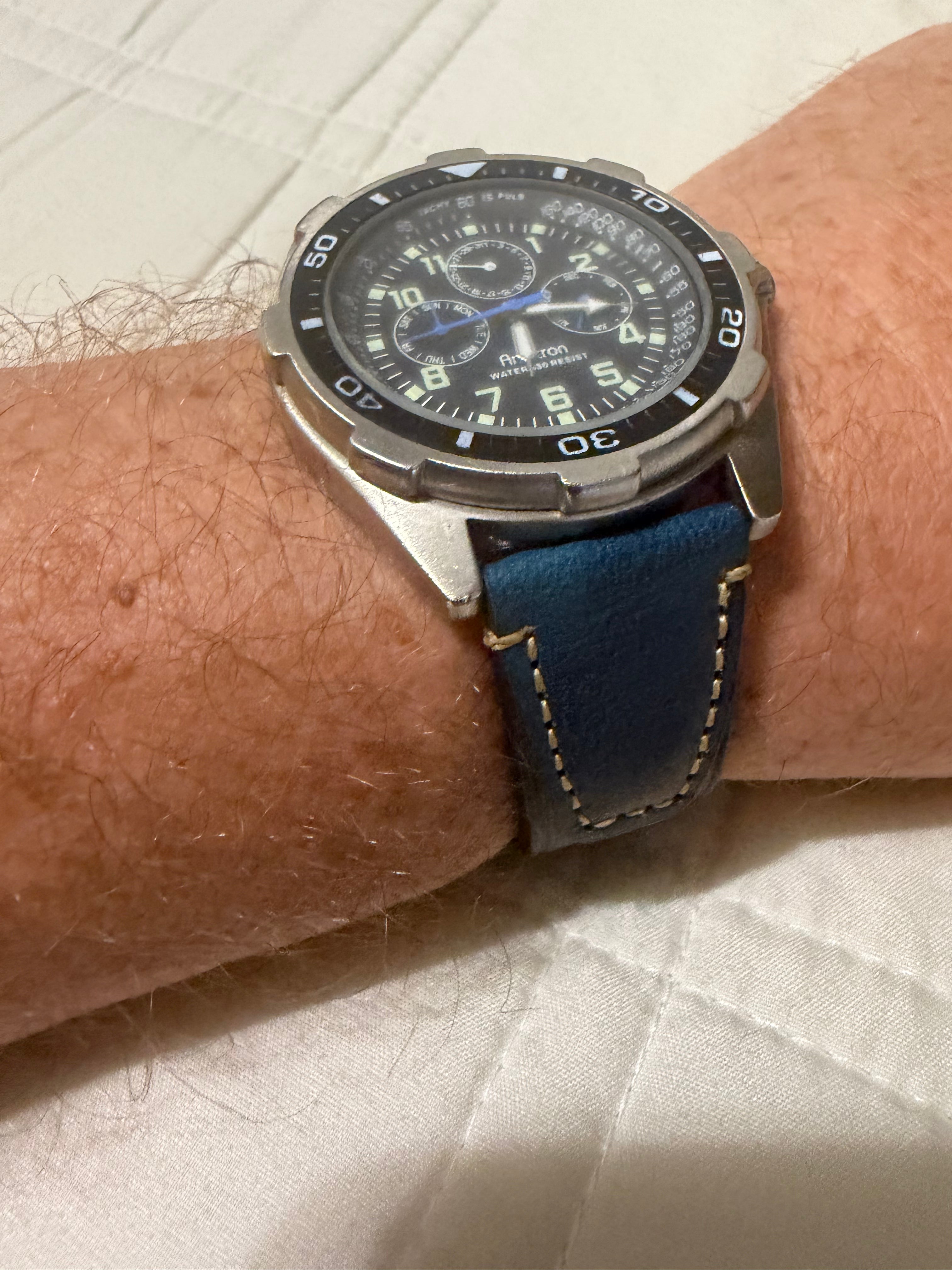 Vintage Armitron men’s chronograph diver. Stunning blue strap