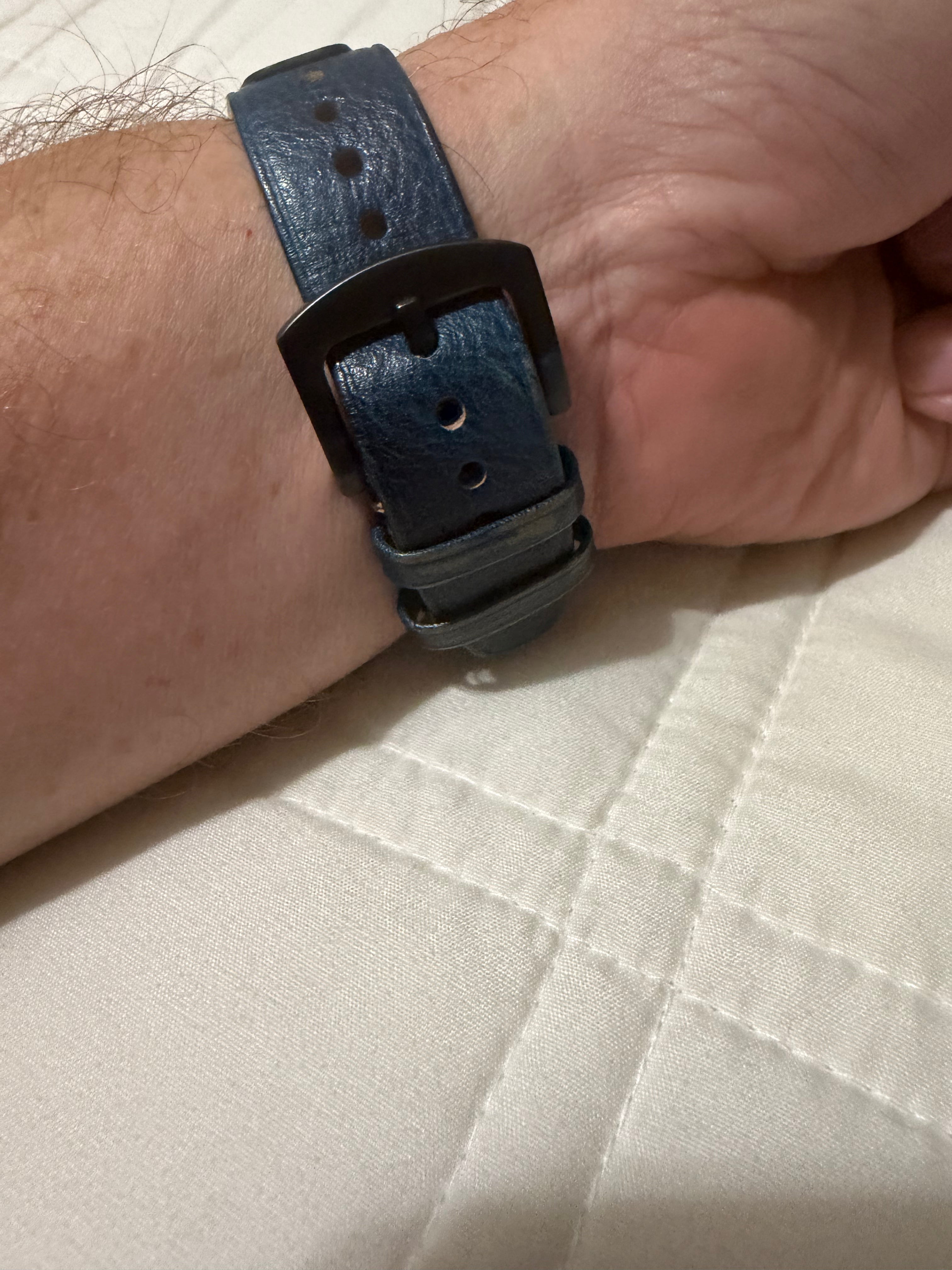 Vintage Armitron men’s chronograph diver. Stunning blue strap
