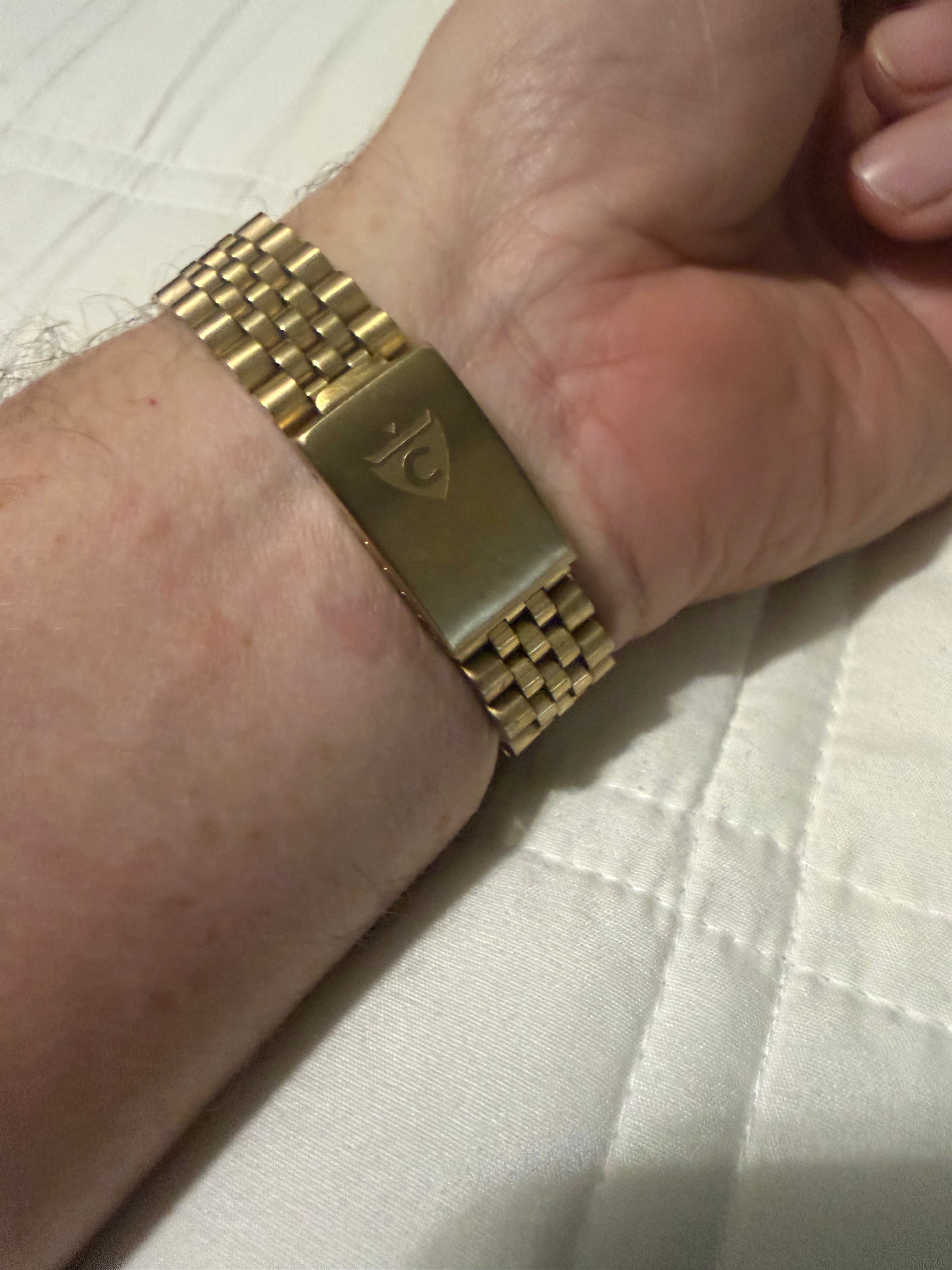 Men’s vintage Croton automatic diver on original jubilee bracelet