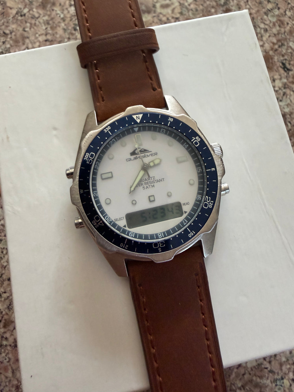 Vintage Quiksilver QS2700 Ana-Digi Quartz Watch White Dial 5ATM Brown Leather Strap new battery