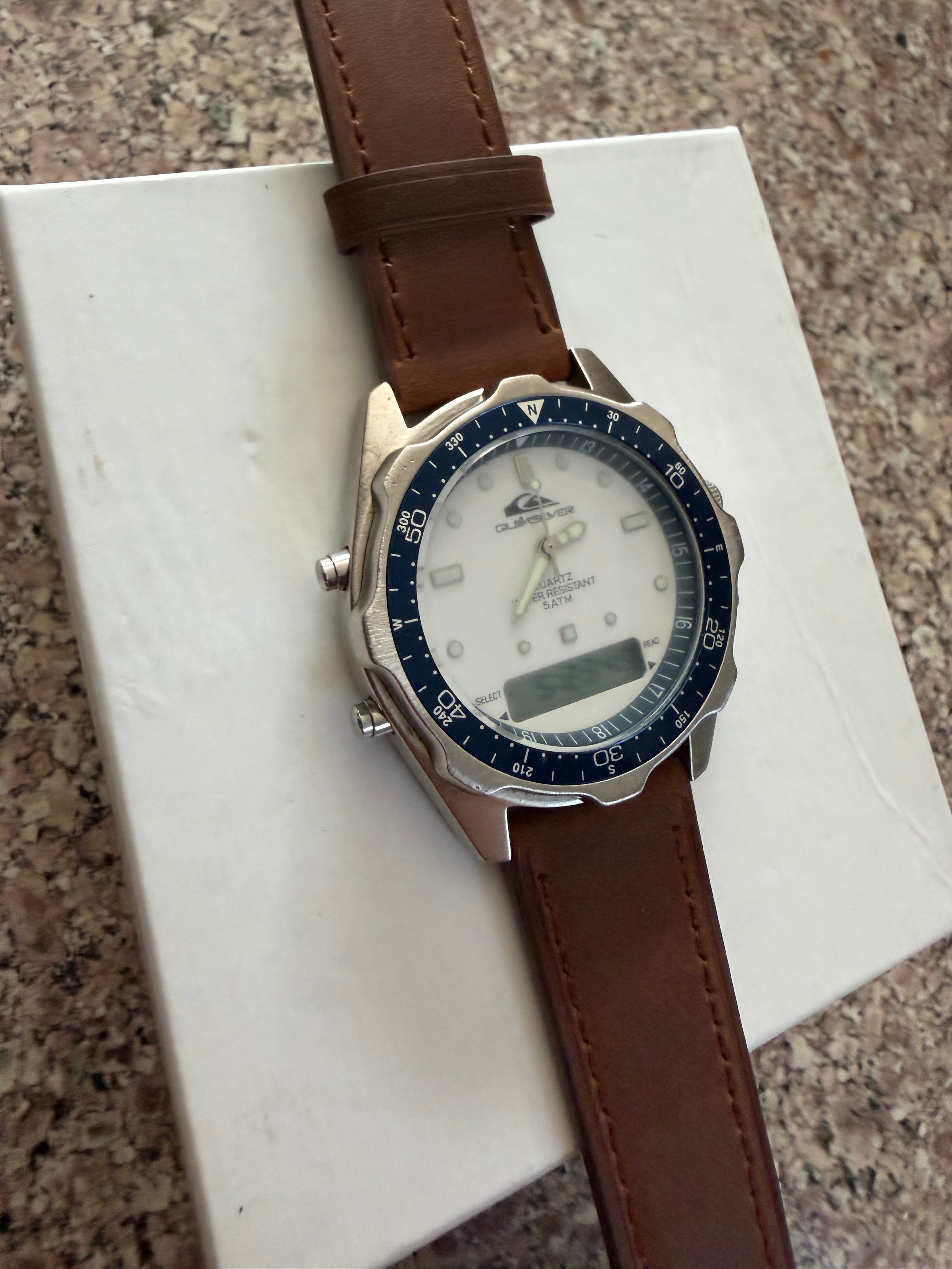 Vintage Quiksilver QS2700 Ana-Digi Quartz Watch White Dial 5ATM Brown Leather Strap new battery