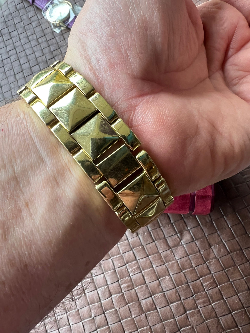 Men’s ViaNova vintage tank watch gold tone