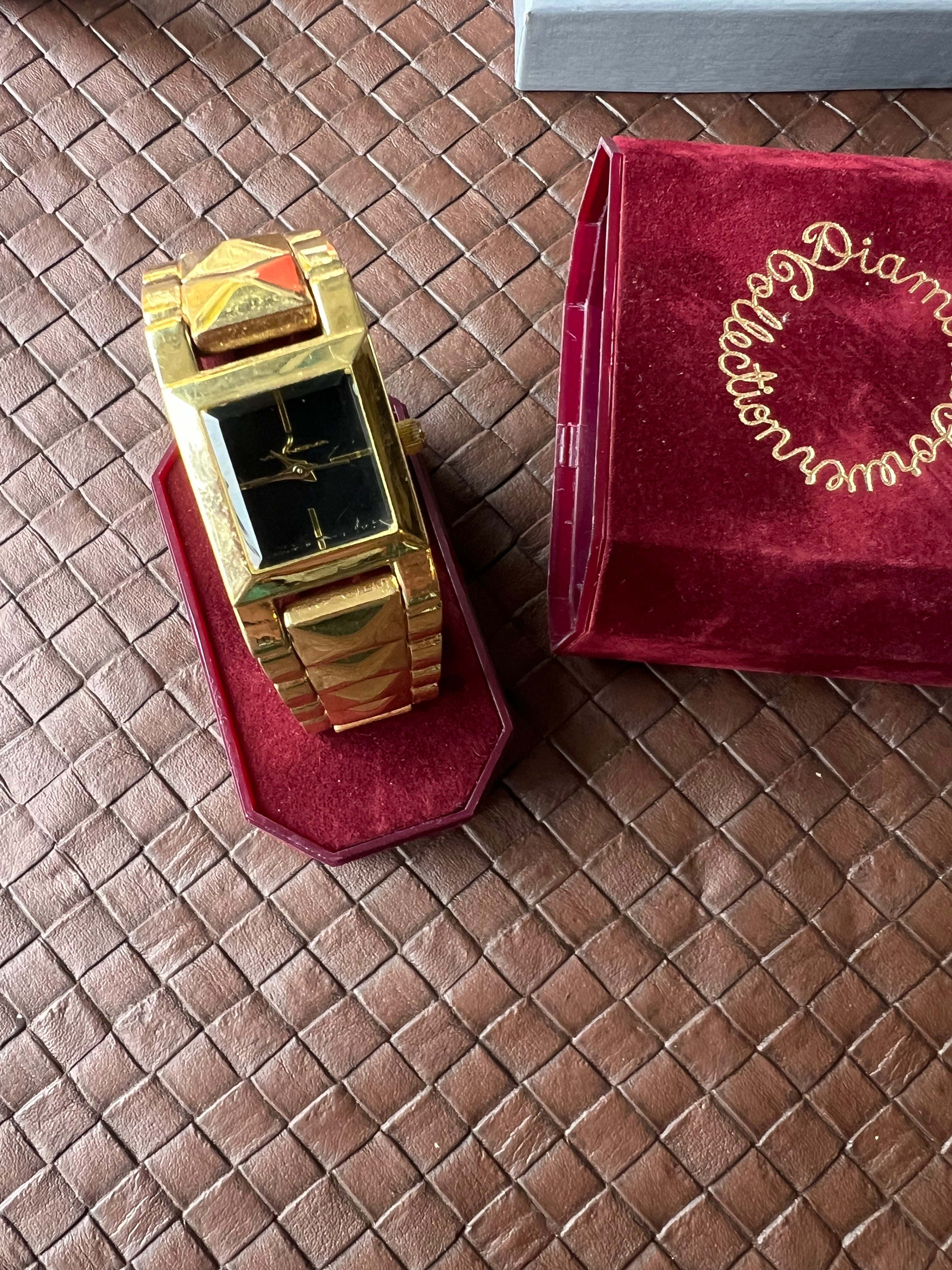 Men’s ViaNova vintage tank watch gold tone