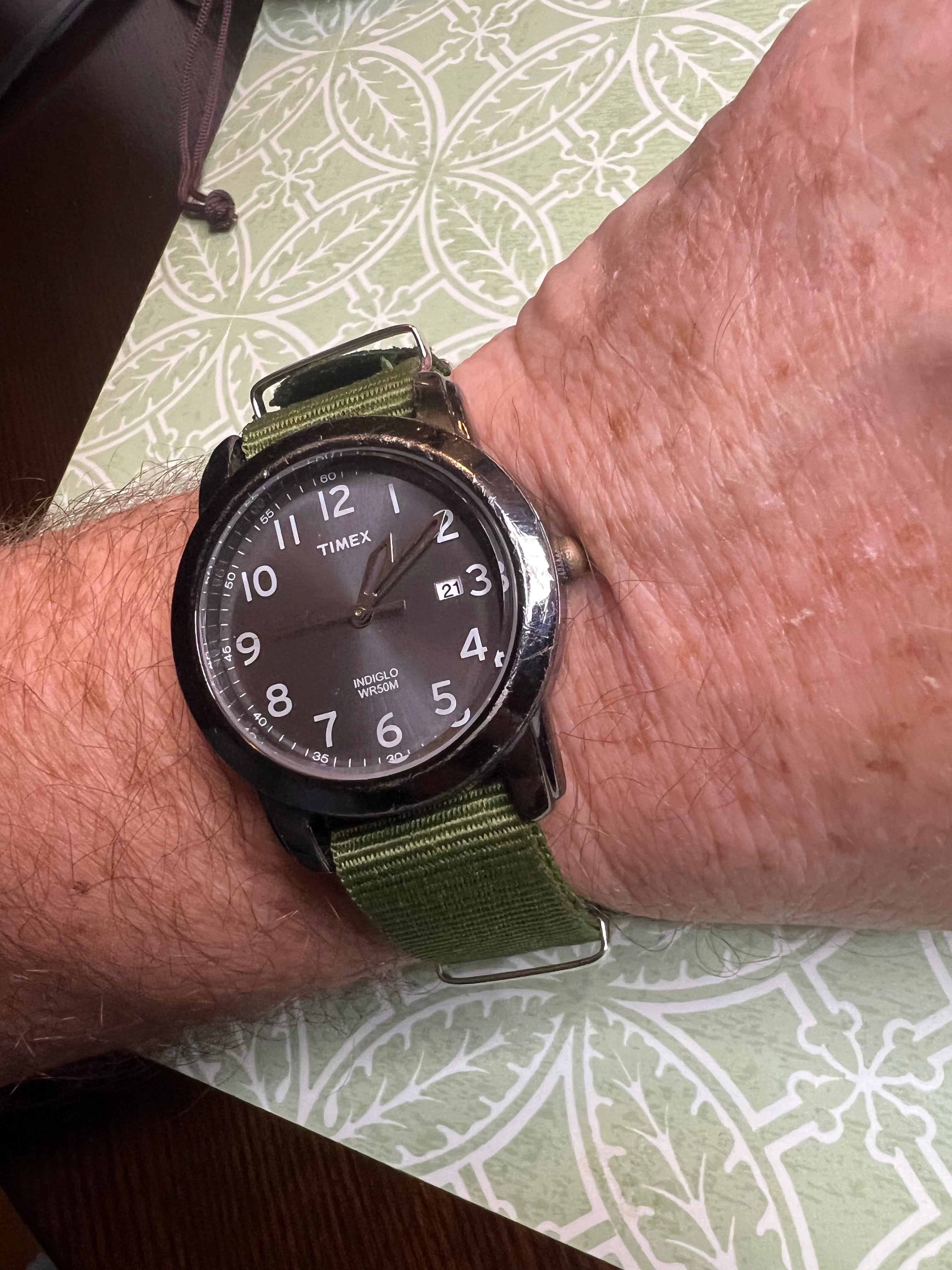 Timex vintage men’s indiglo field watch. New battery.