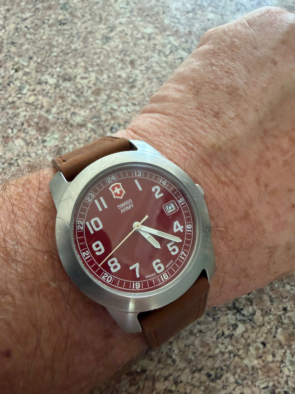 Victorinox Swiss Army Garrison Field Watch Signature Red Dial 38mm Men’s Swiss