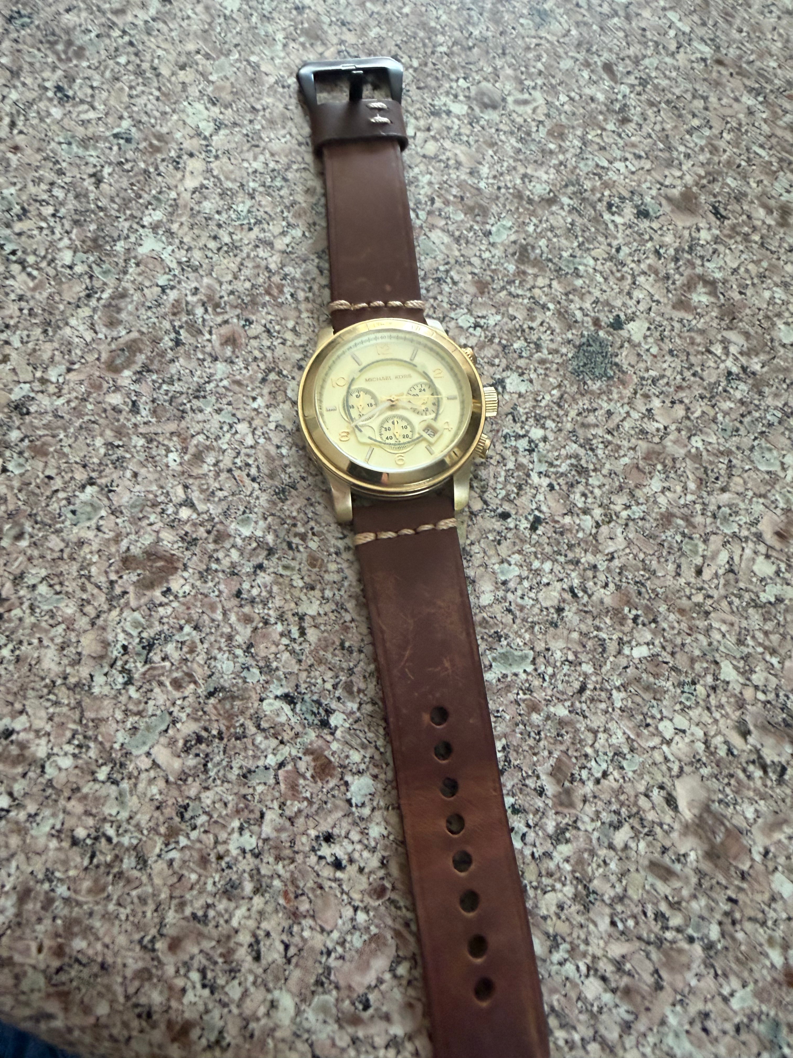 Men’s MK-8077 gold tone watch