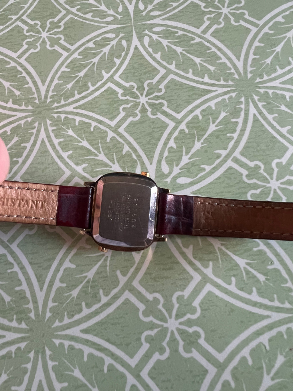 Vintage dainty 1983 Pulsar Y430-4000 ladies watch