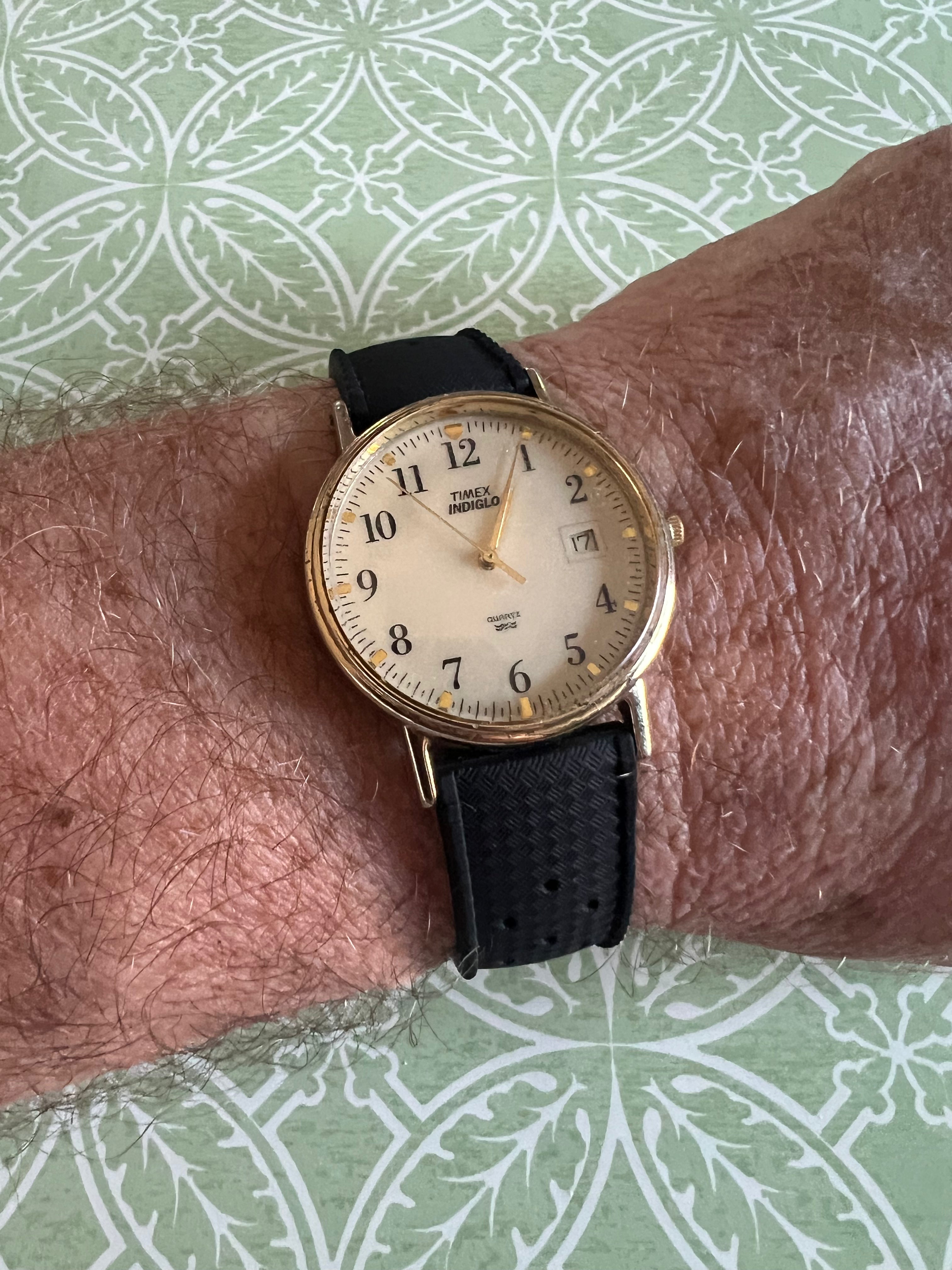 Men’s vintage Timex Indiglo Watch new battery Tropic strap